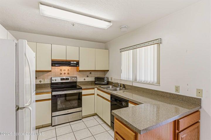 7820 Shadowood Drive 304, Melbourne, FL, 32904 photo 15