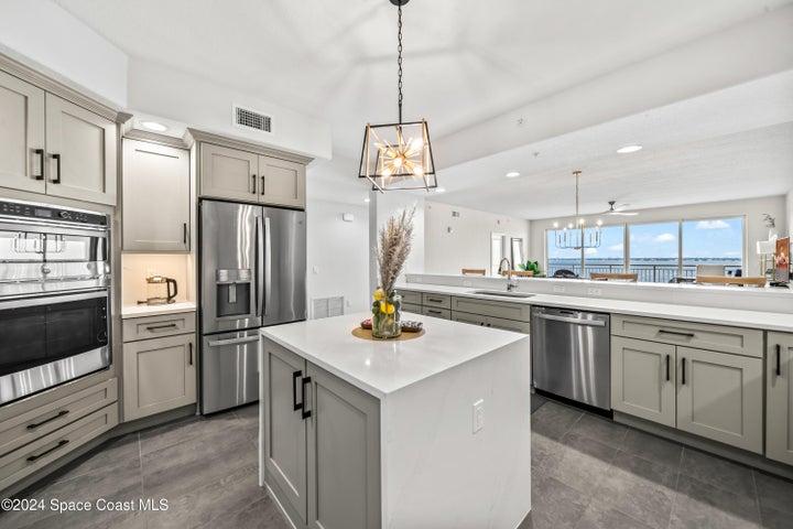 1465 S Harbor City Boulevard 702, Melbourne, FL, 32901 photo 3