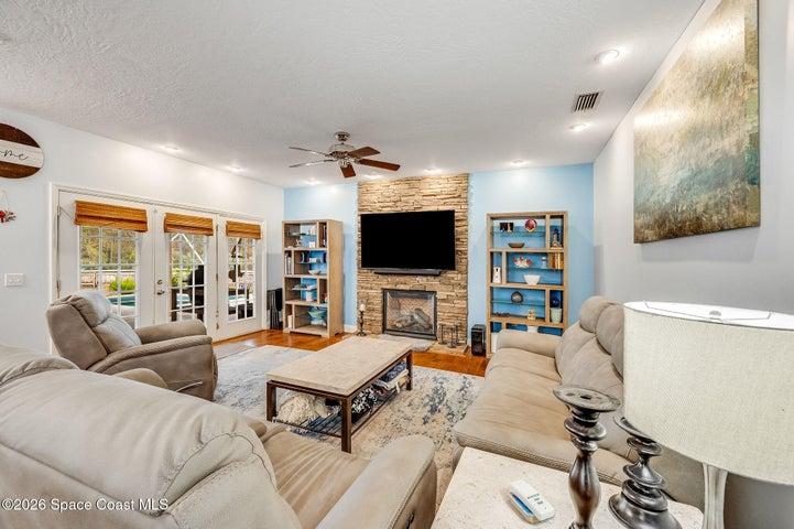 3910 Wateroak Way, Titusville, FL, 32796 photo 6