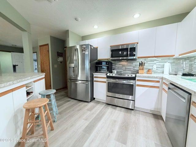 728 Greenwood Manor Circle 19-D, West Melbourne, FL, 32904 photo 7
