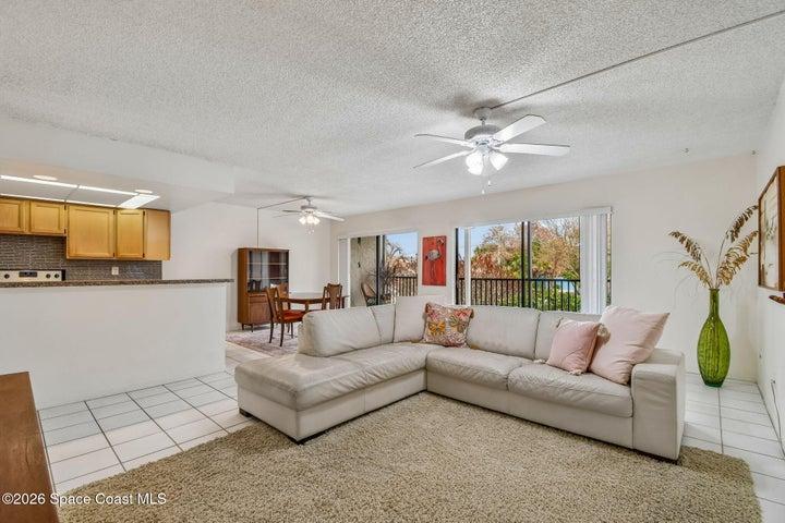 Wide open floor plan with space to entertain
