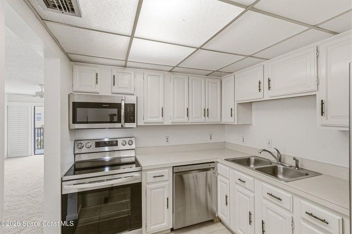 2700 N Highway A1a 11-205, Indialantic, FL, 32903 photo 17