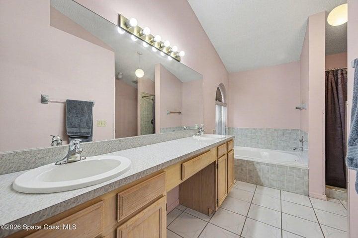 936 Hattaras Terrace SE, Palm Bay, FL, 32909 photo 21