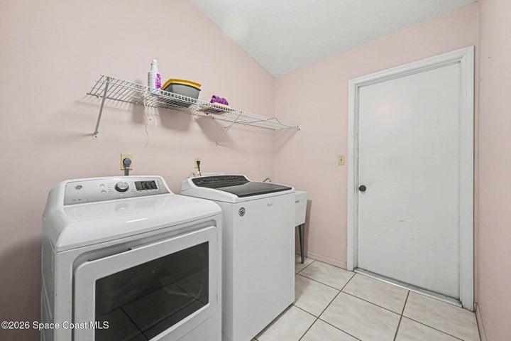 936 Hattaras Terrace SE, Palm Bay, FL, 32909 photo 23