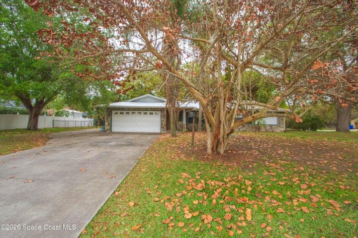 697 Barber Street, Sebastian, FL, 32958 photo 2