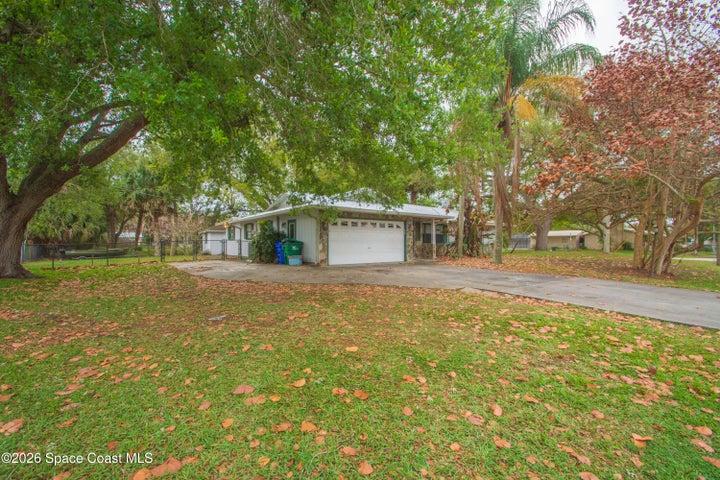 697 Barber Street, Sebastian, FL, 32958 photo 4