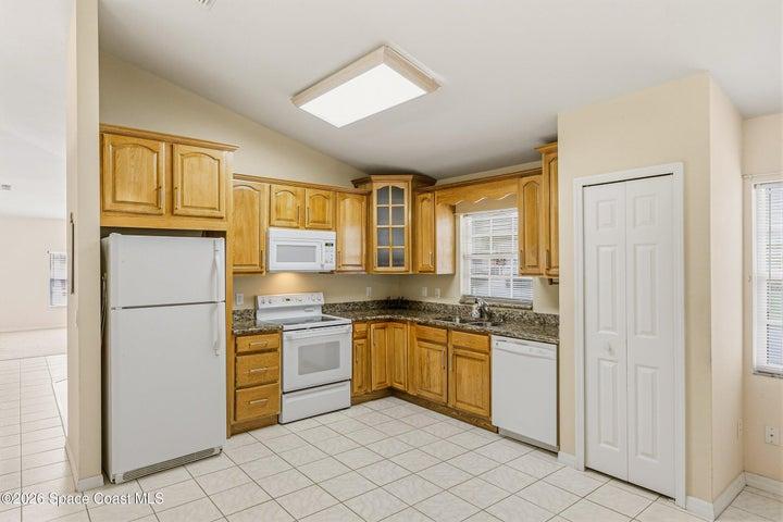 975 S Fork Circle, Melbourne, FL, 32901 photo 9