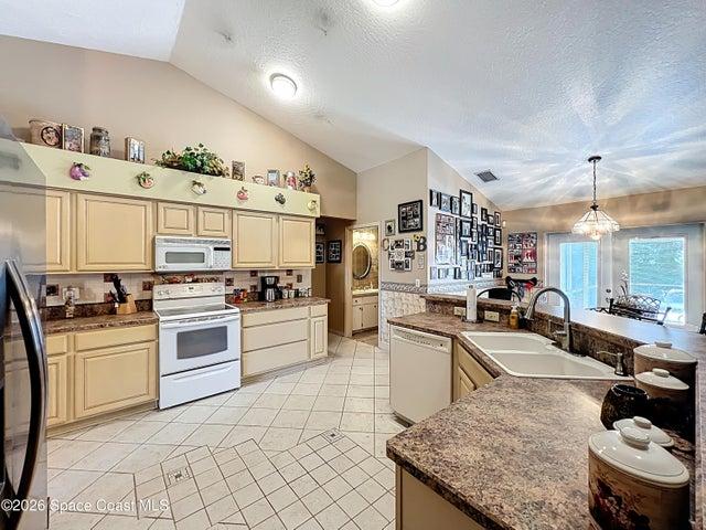 1110 Glendale Avenue NW, Palm Bay, FL, 32907 photo 24