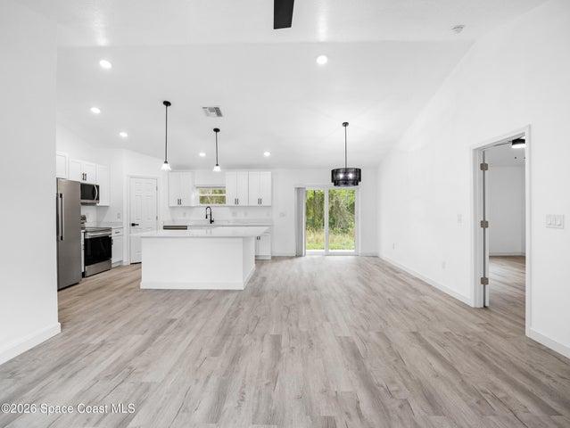 2829 Warren Street, Mims, FL, 32754 photo 4