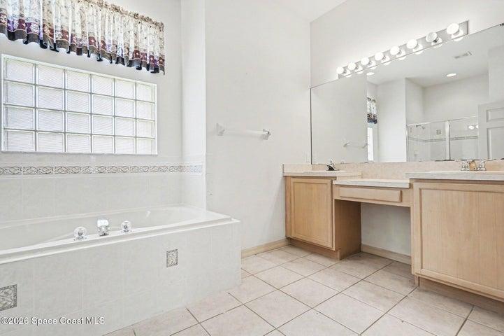 5761 Newbury Circle, Melbourne, FL, 32940 photo 14