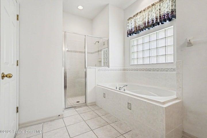 5761 Newbury Circle, Melbourne, FL, 32940 photo 15