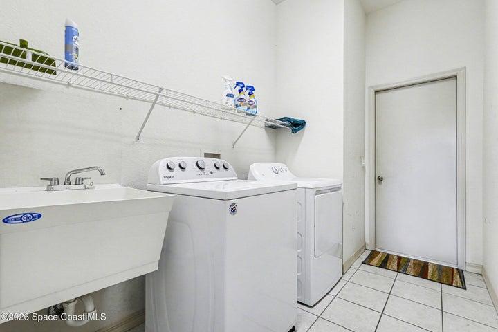5761 Newbury Circle, Melbourne, FL, 32940 photo 24