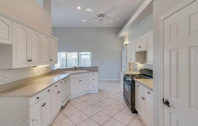 424 Lighthouse Landing Street, Satellite Beach, FL, 32937 photo 6