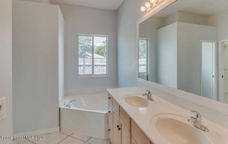 424 Lighthouse Landing Street, Satellite Beach, FL, 32937 photo 11