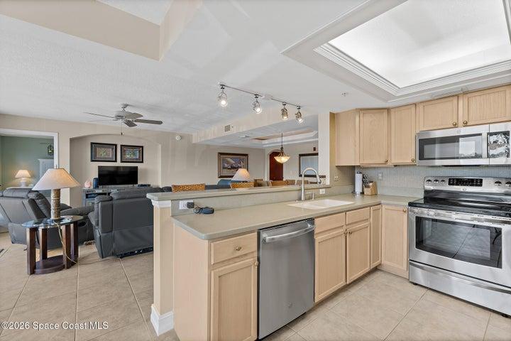 8472 Ridgewood Avenue 201, Cape Canaveral, FL, 32920 photo 10