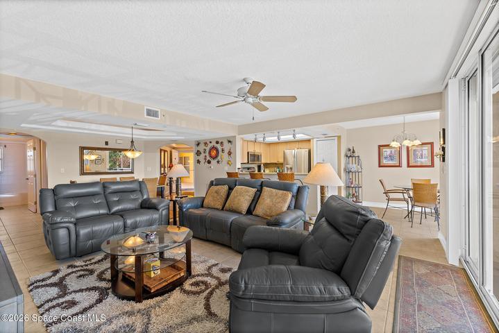 Living/Kitchen/Dining