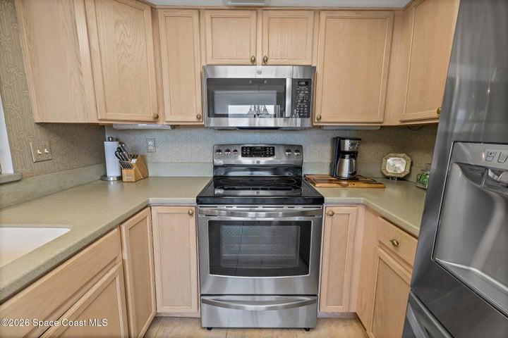 8472 Ridgewood Avenue 201, Cape Canaveral, FL, 32920 photo 11