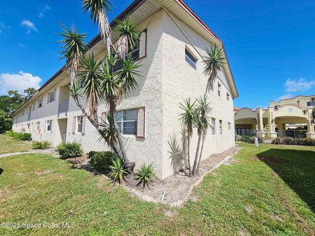 3135 Shady Dell Lane 205, Melbourne