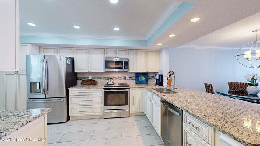 2815 S Atlantic Avenue E 705, Cocoa Beach, FL, 32931 photo 22