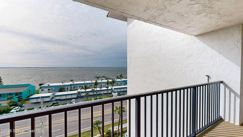 River AND Ocean Views
