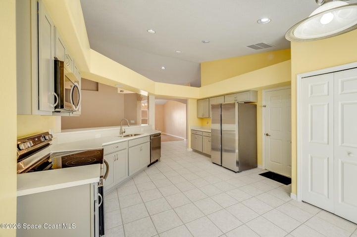 2766 Madrigal Lane, Melbourne, FL, 32904 photo 12