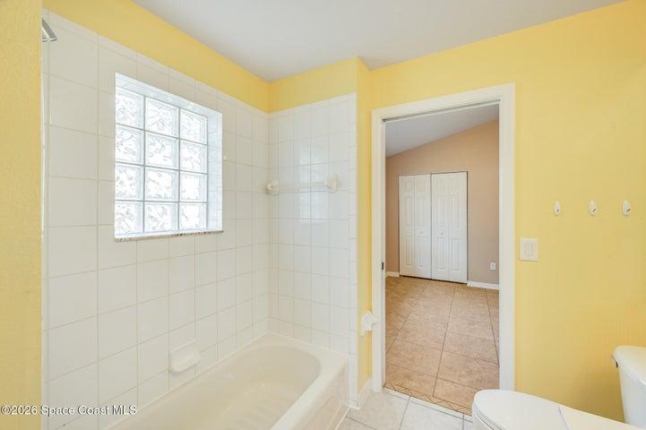 2766 Madrigal Lane, Melbourne, FL, 32904 photo 29
