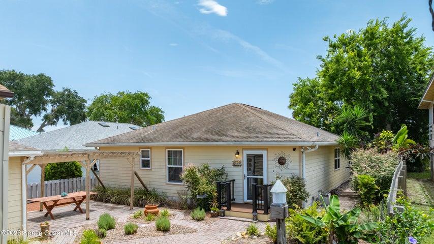 235 Randle Avenue, Oak Hill, FL, 32759 photo 2