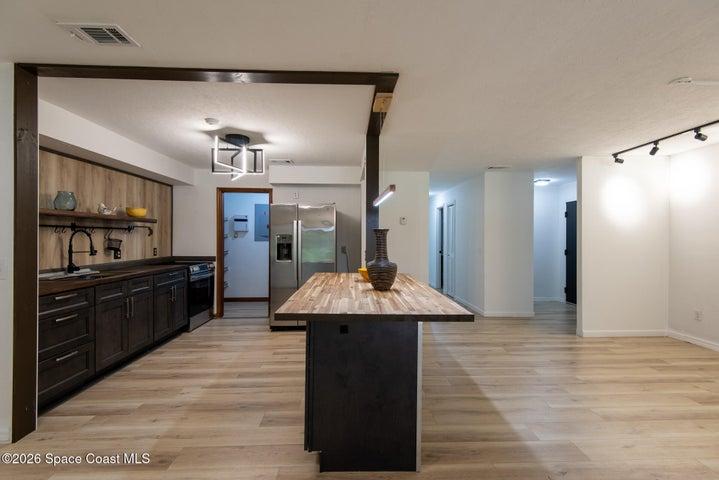 9000 Manchester Lane 20f, West Melbourne, FL, 32904 photo 4