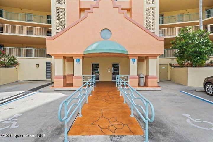 102 Riverside Drive 203, Cocoa, FL, 32922 photo 6