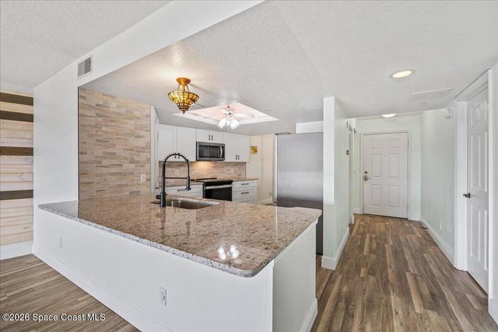 102 Riverside Drive 203, Cocoa, FL, 32922 photo 13