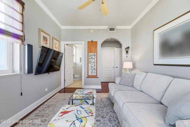 Guest Room 1-a