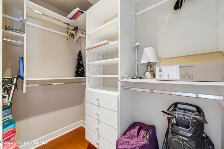 Guest Room 2 Closet