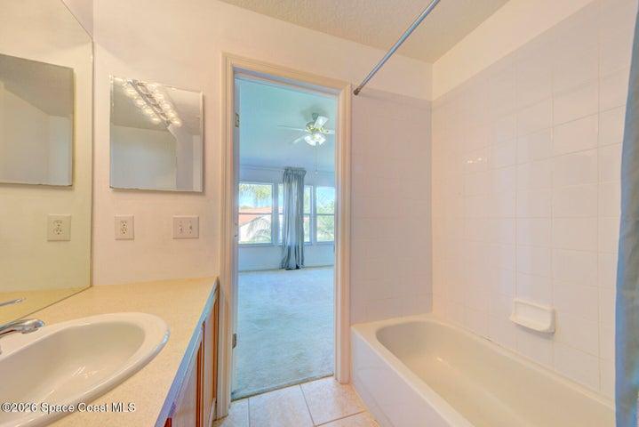 1322 Hampton Park Lane, Melbourne, FL, 32940 photo 9