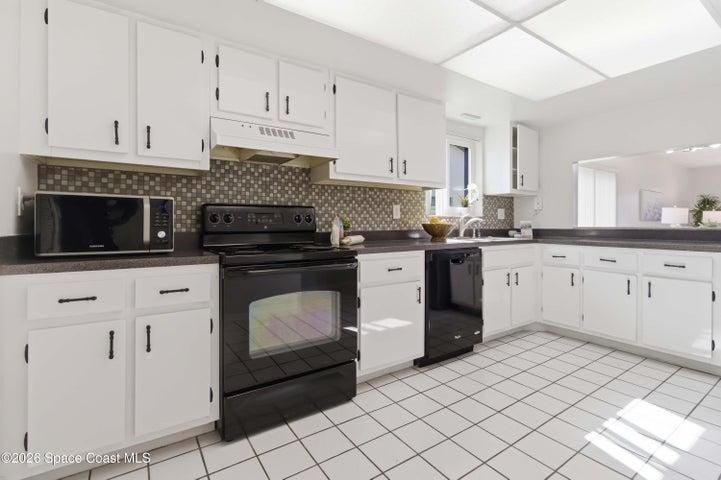 5807 N Atlantic Avenue 421, Cape Canaveral, FL, 32920 photo 10