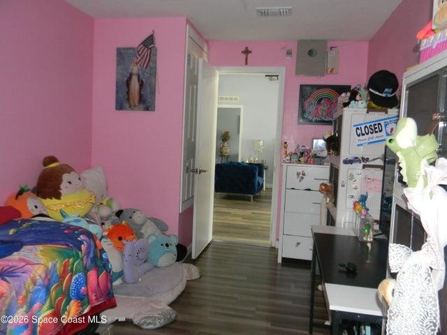5TH BEDROOM 2