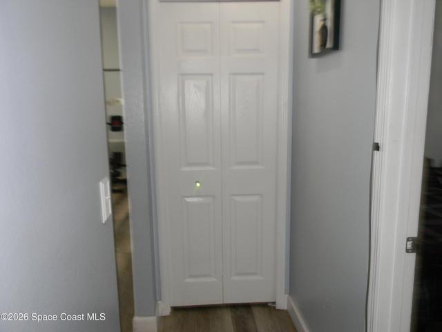 4 BEDROON ENTRANCE