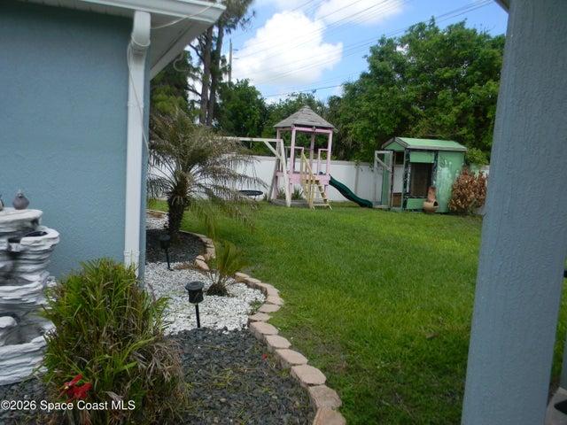 BACK PATIO LANDSCAPING