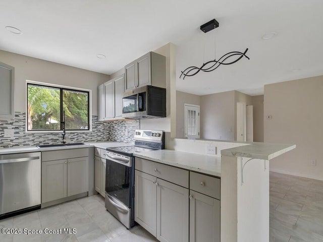 1846 24th Place SW, Vero Beach, FL, 32962 photo 3