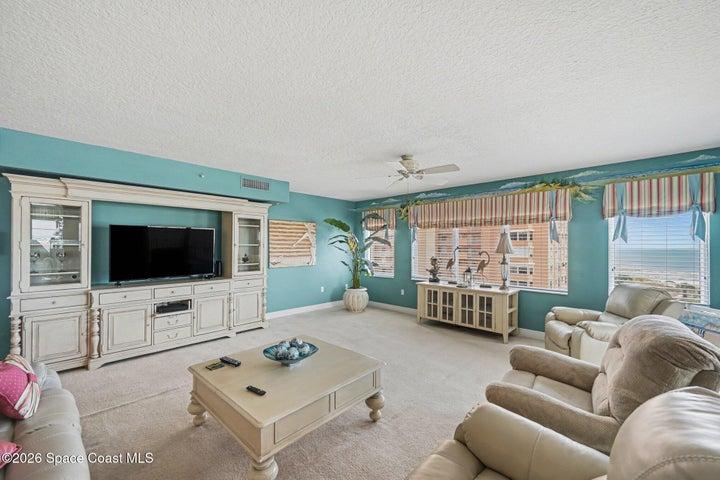 410 Hayes Avenue 401, Cocoa Beach, FL, 32931 photo 3