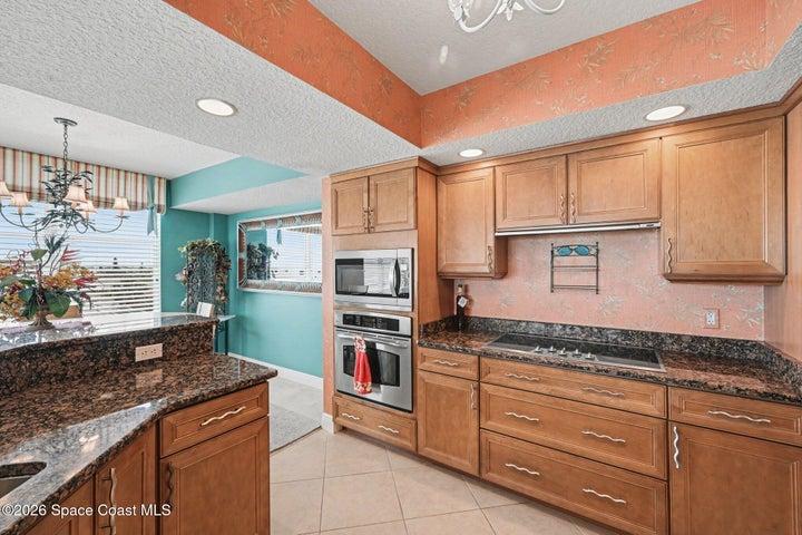 410 Hayes Avenue 401, Cocoa Beach, FL, 32931 photo 9