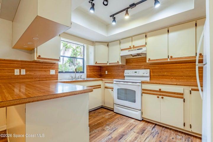 1928 Dipol Courtway, Titusville, FL, 32780 photo 8
