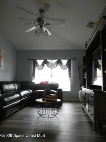FAMILY ROOM 3