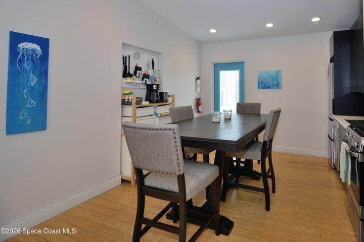 325 N Orlando Avenue, Cocoa Beach, FL, 32931 photo 5