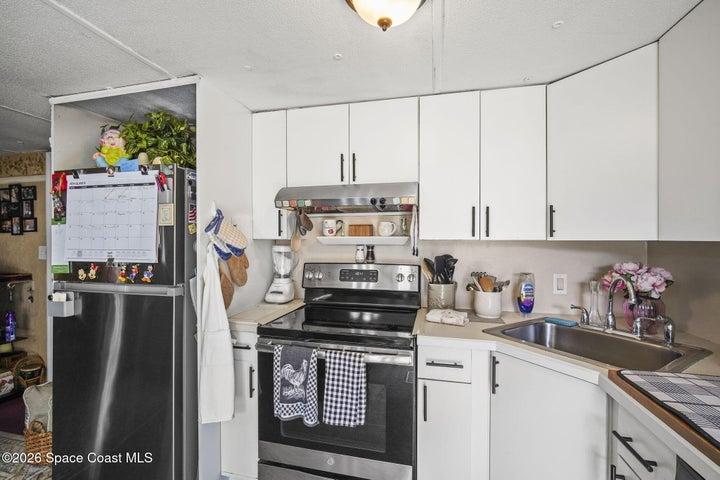 268 Holiday Park Boulevard NE, Palm Bay, FL, 32907 photo 16