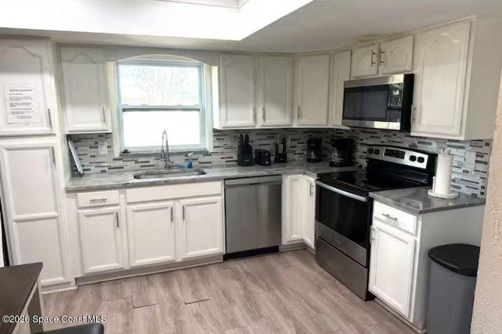 6506 Seafairer Drive, Tampa, FL, 33615 photo 4