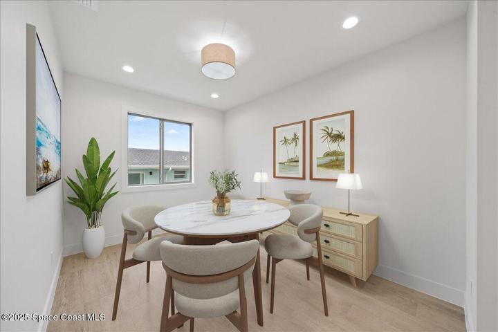 This area could be multi-functional as it is just off the kitchen.