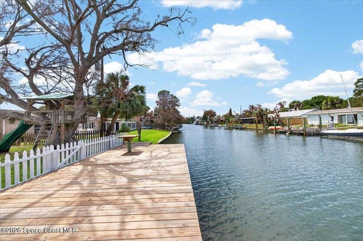 433 Blakey Boulevard, Cocoa Beach, FL, 32931 photo 2