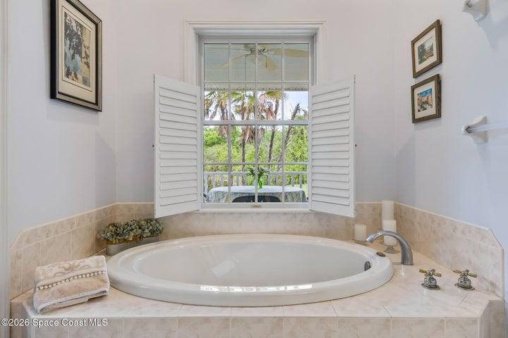 Soak and relax