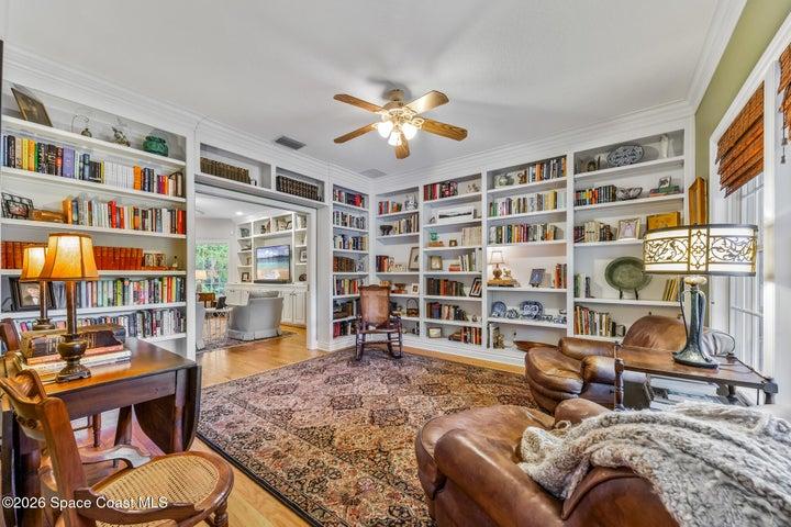 Plenty of room for all your books