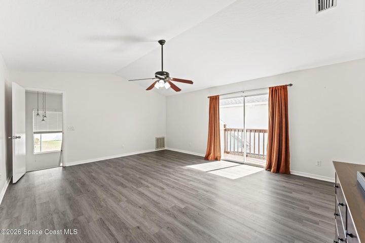 Upstairs bedroom